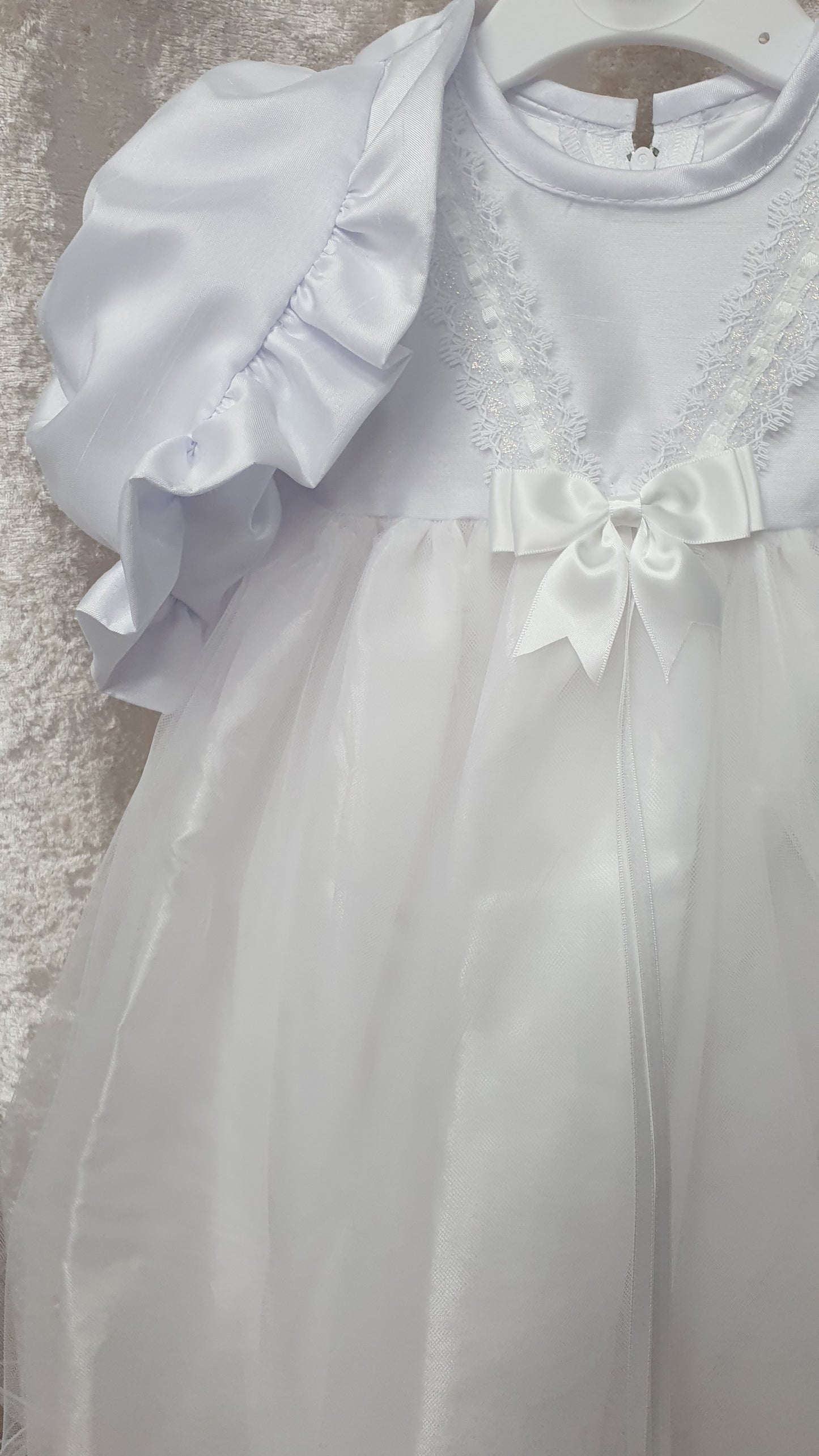 Girls Bow Christening Gown & Bonnet