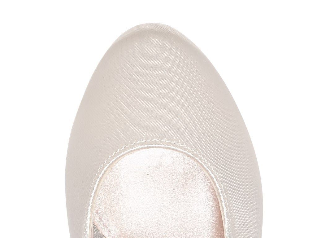 Binx Ivory Girls Shoe