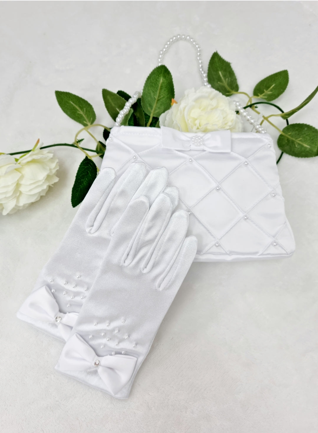 Bow & Pearl Communion Gloves & Bag Set